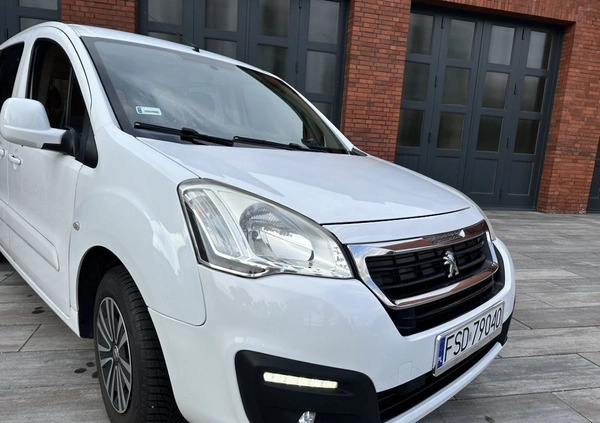 Peugeot Partner cena 32500 przebieg: 115000, rok produkcji 2015 z Chojna małe 56
